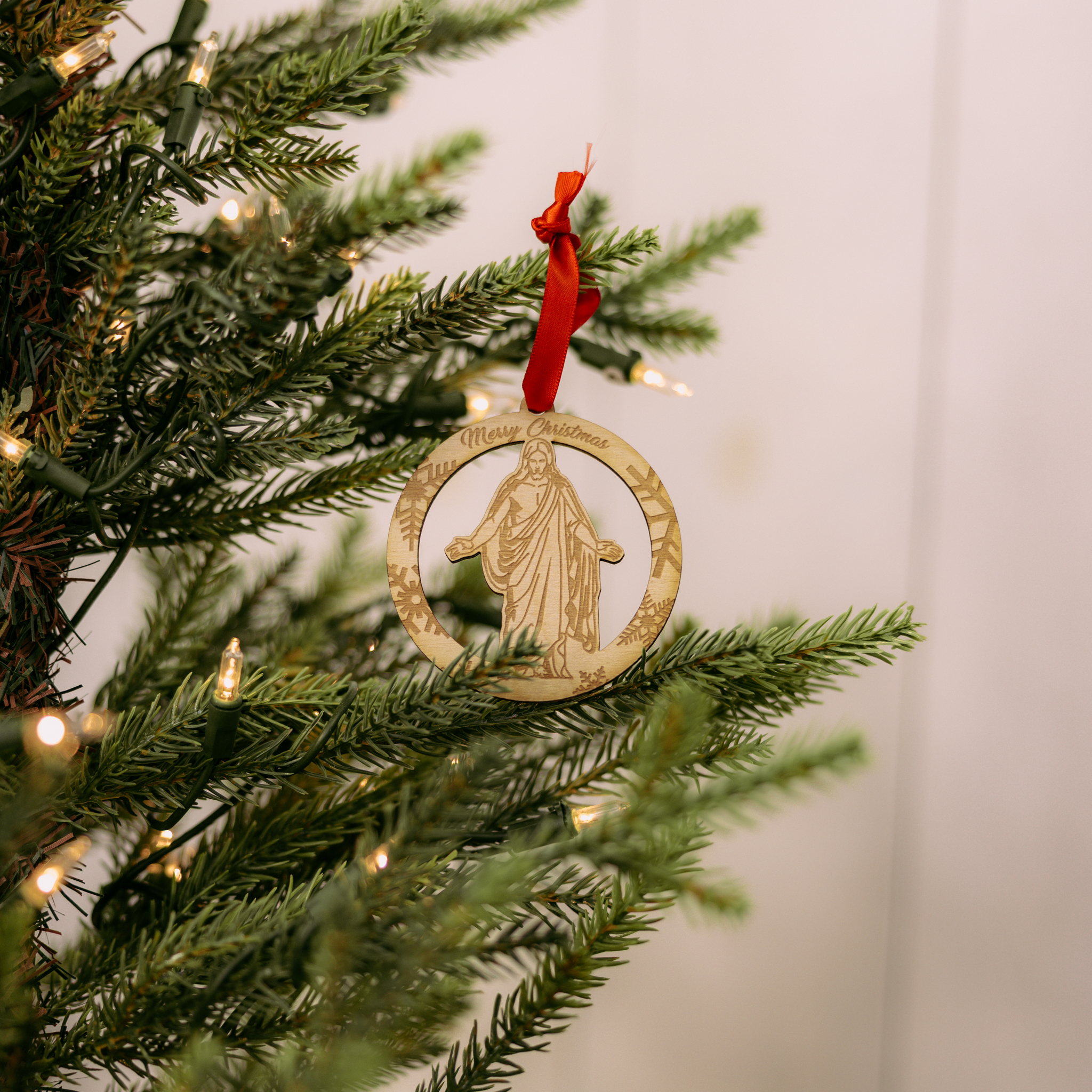 Circle Christus Ornament - Wood